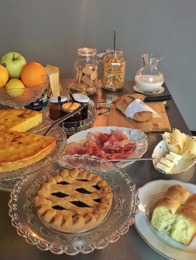 ルビエーラ Ermellina Bed & Breakfast エクステリア 写真